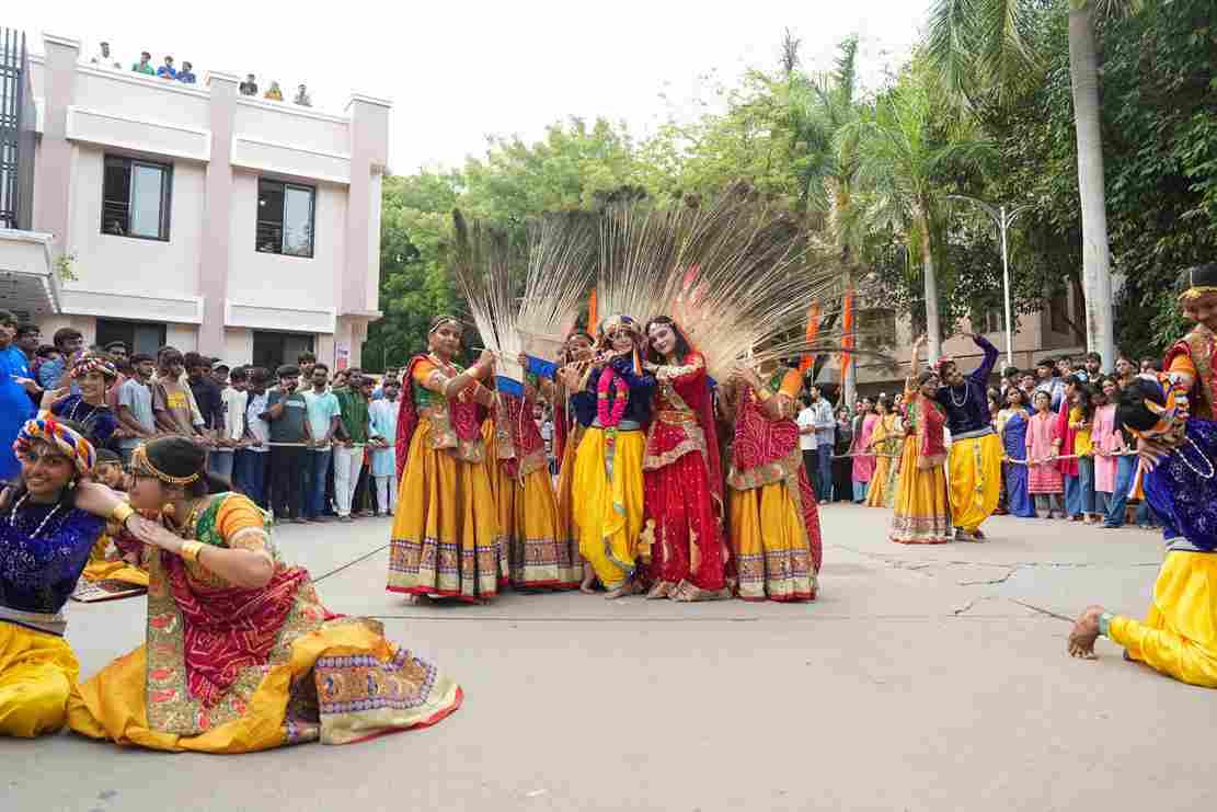 Parul University Cultural festivals and students performance photo 17